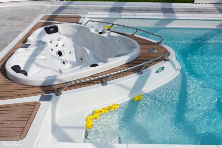 Модель Yacht pool